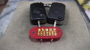 賓士 W202 新增晶片紅外線摺疊鑰匙2